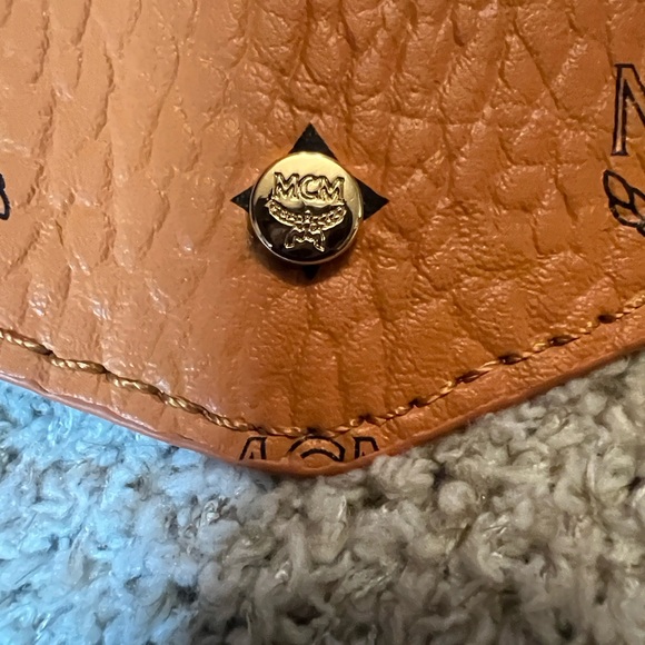 MCM Visetos Envelope Clutch In Cognac - Picture 4 of 6